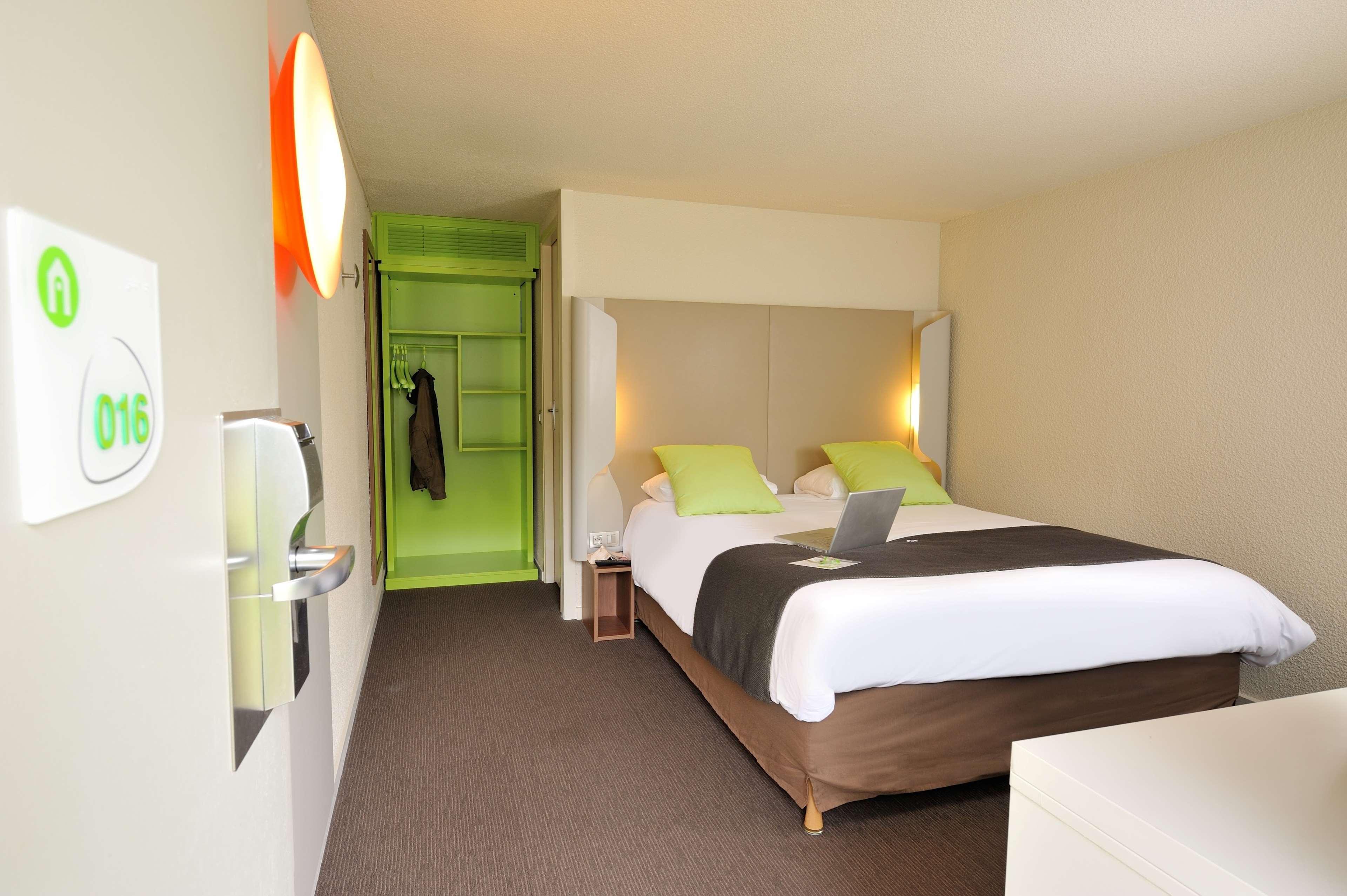 Kyriad Villeneuve Saint Georges - Hotel Renove Экстерьер фото