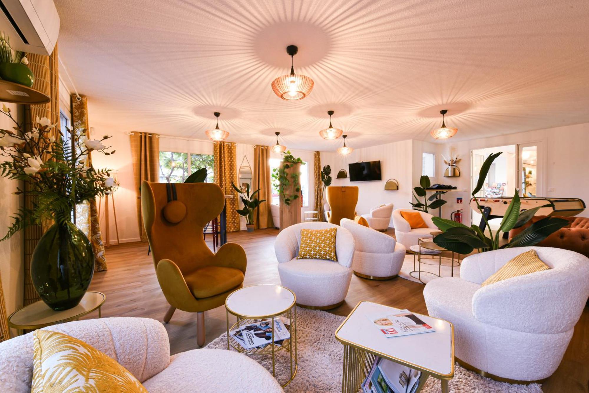 Kyriad Villeneuve Saint Georges - Hotel Renove Экстерьер фото