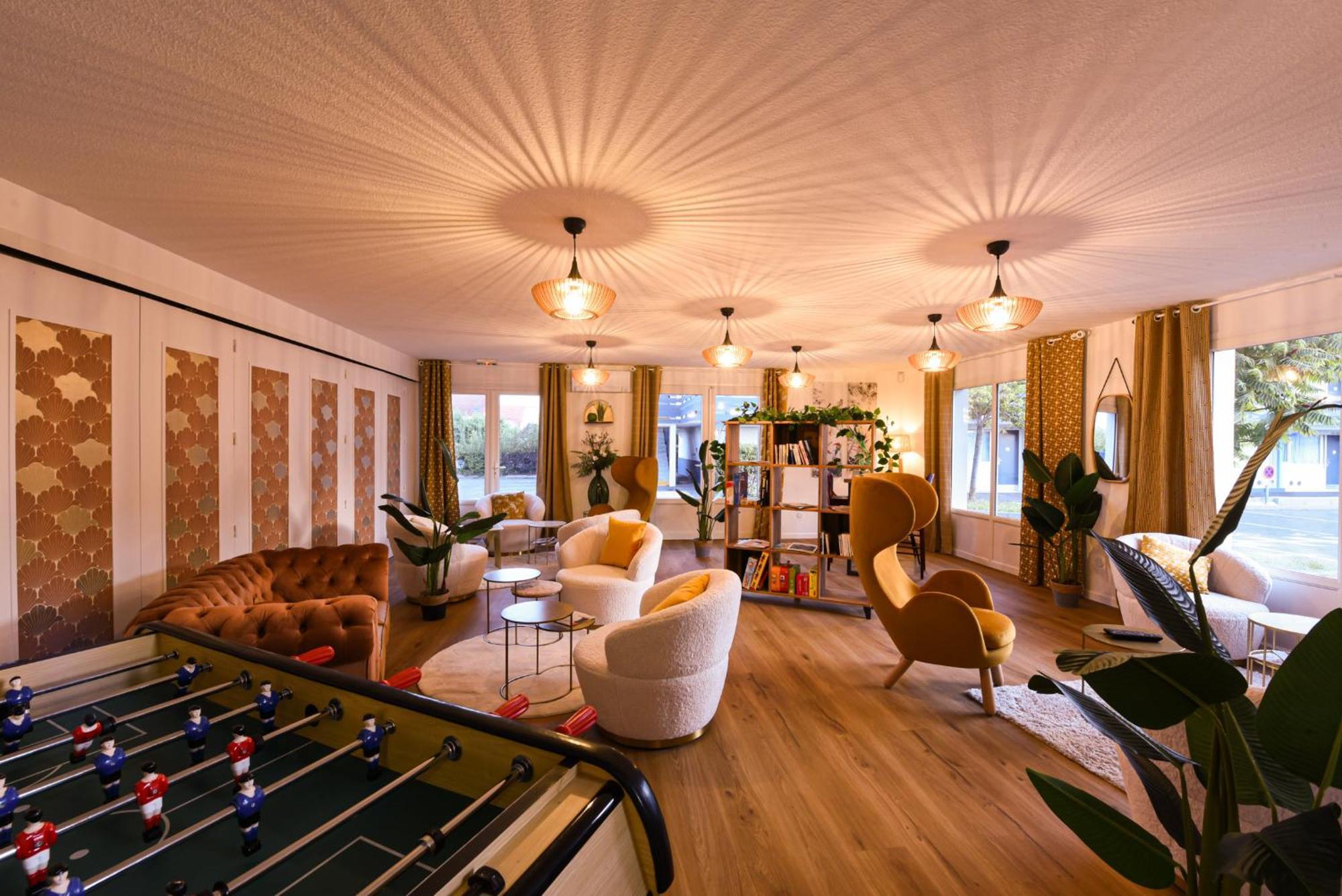Kyriad Villeneuve Saint Georges - Hotel Renove Экстерьер фото
